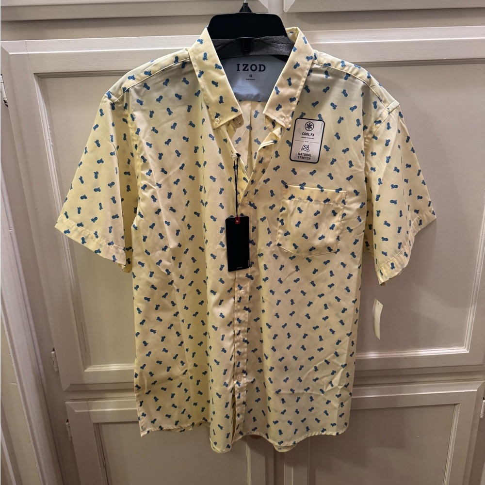IZOD Men's Yellow Short Sleeve Shirt with Blue Pattern
